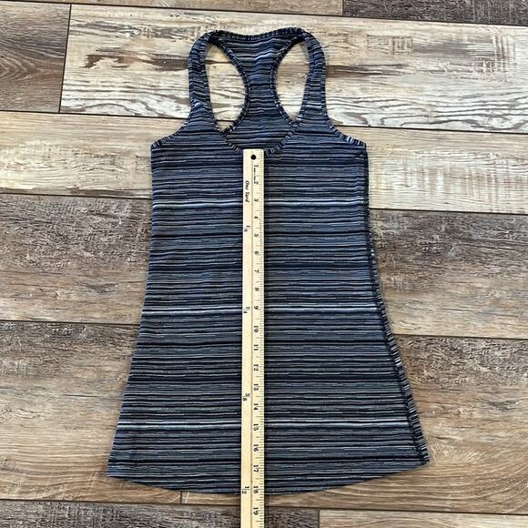LULULEMON Grey Stripe Cool Racerback Tank Top Size 4 - Picture 5 of 5